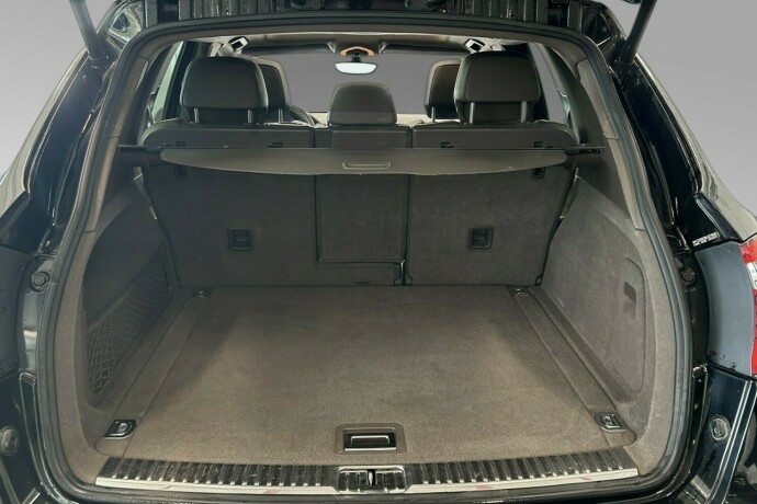 porsche-cayenne-diesel-2011-big-14
