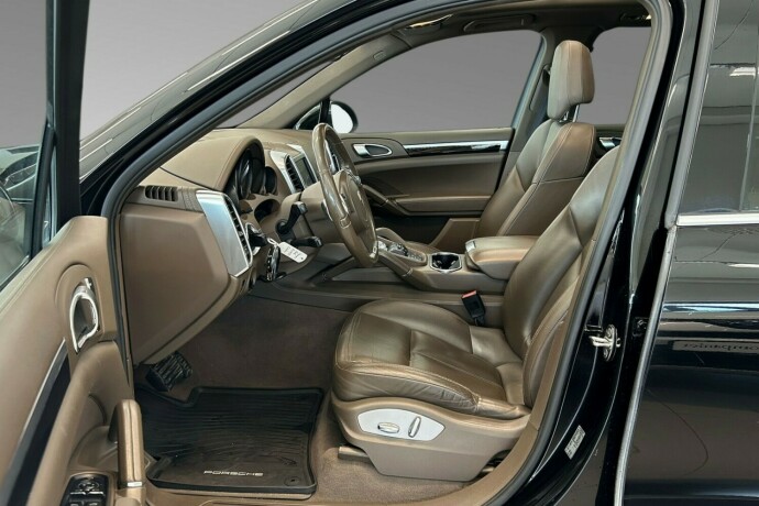 porsche-cayenne-diesel-2011-big-4