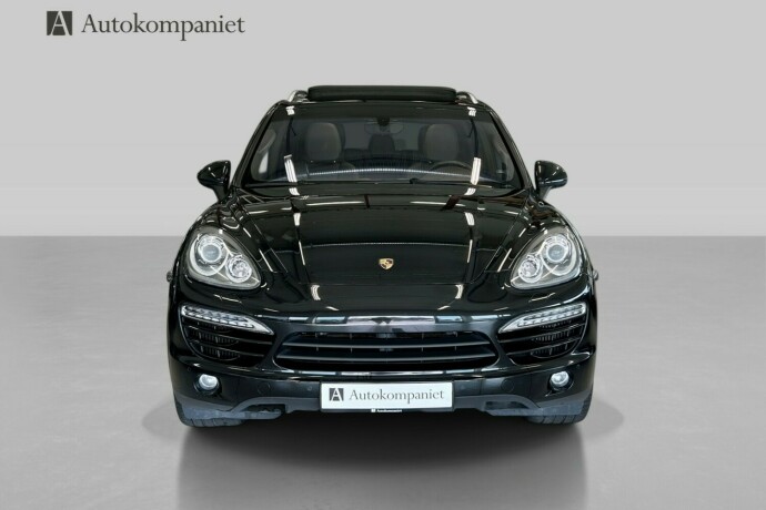 porsche-cayenne-diesel-2011-big-1