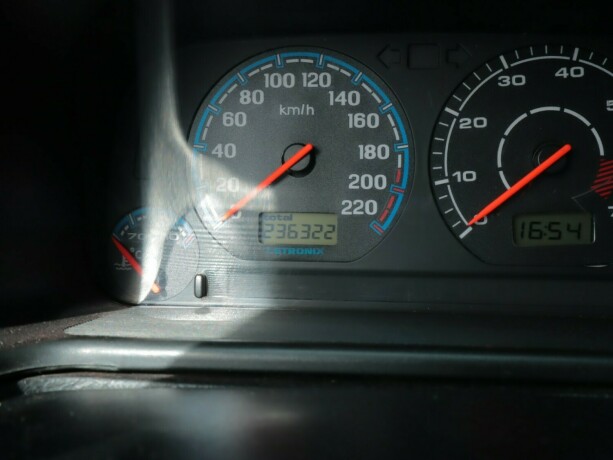 volkswagen-golf-bensin-1994-big-15