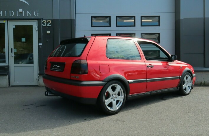 volkswagen-golf-bensin-1994-big-1