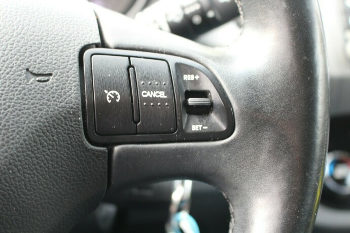 kia-sportage-bensin-2015-big-11