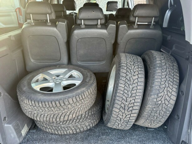mercedes-benz-vito-diesel-2013-big-15