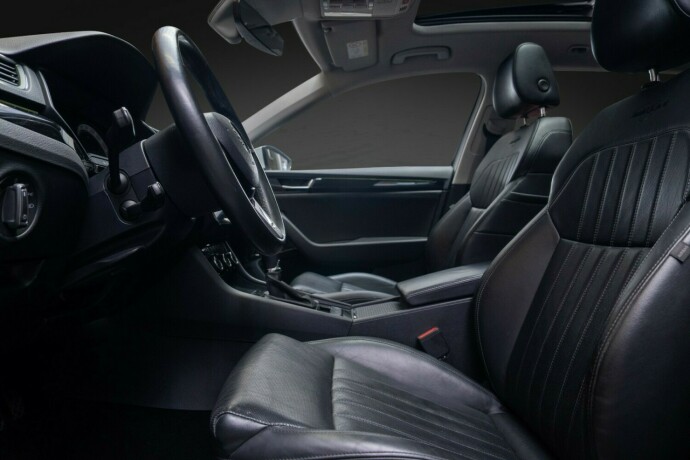 skoda-superb-bensin-2018-big-24