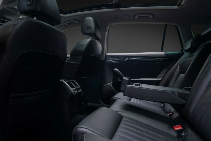 skoda-superb-bensin-2018-big-28
