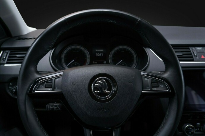 skoda-octavia-diesel-2019-big-13