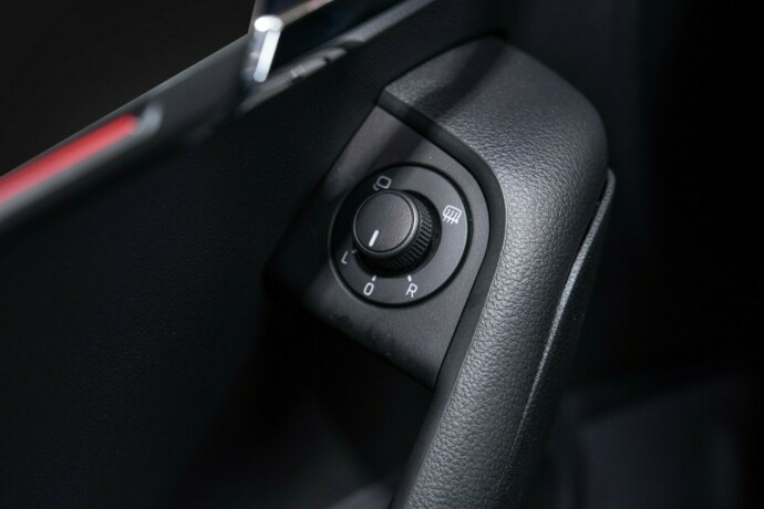 skoda-octavia-diesel-2019-big-24