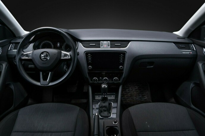 skoda-octavia-diesel-2019-big-29