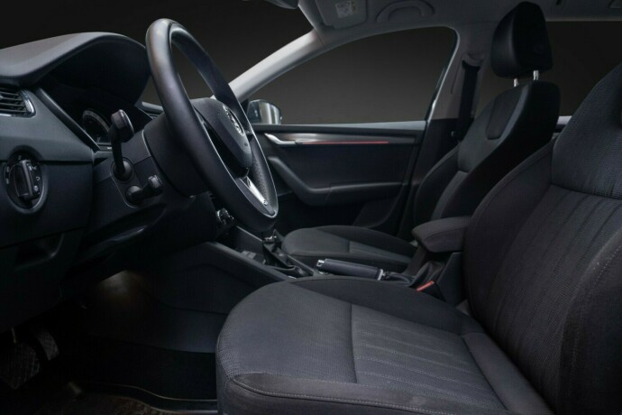 skoda-octavia-diesel-2019-big-25