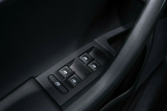 skoda-octavia-diesel-2019-big-23