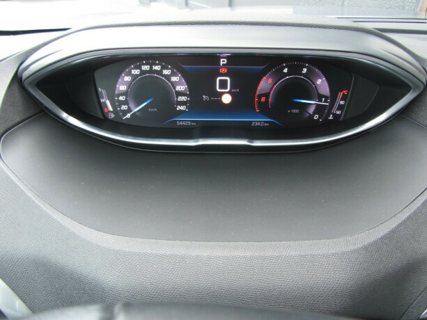 peugeot-5008-diesel-2022-big-11