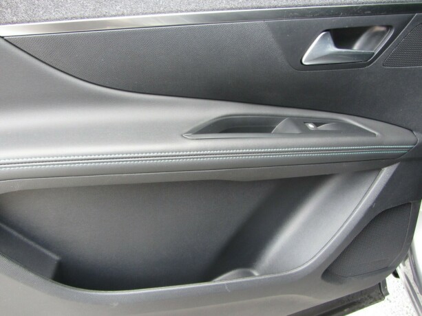peugeot-5008-diesel-2022-big-24