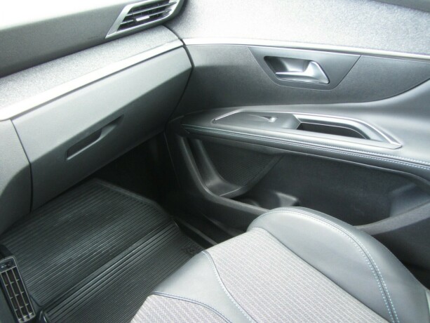 peugeot-5008-diesel-2022-big-9