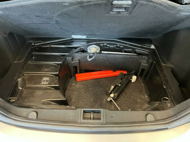 mercedes-benz-c-klasse-bensin-2006-big-23