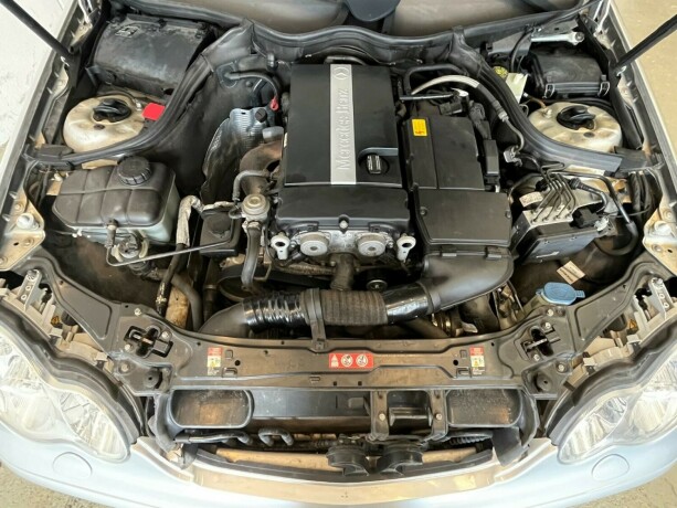 mercedes-benz-c-klasse-bensin-2006-big-24