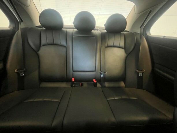 mercedes-benz-c-klasse-bensin-2006-big-19