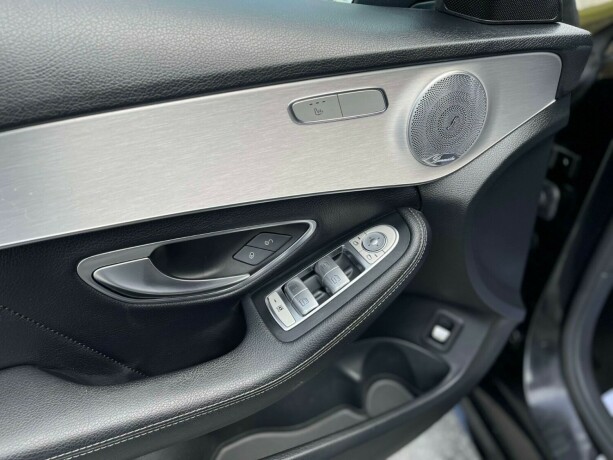 mercedes-benz-c-klasse-elektrisitetbensin-2017-big-16