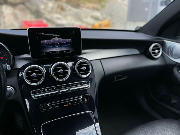 mercedes-benz-c-klasse-elektrisitetbensin-2017-big-18