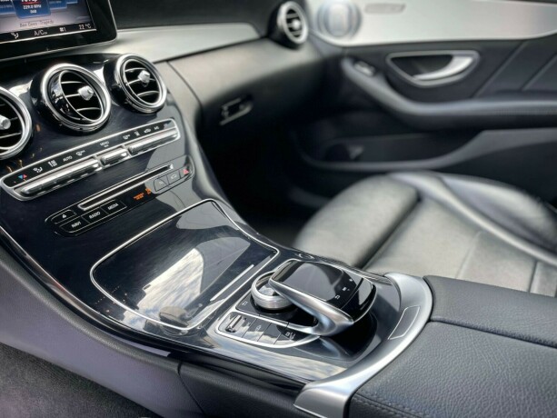 mercedes-benz-c-klasse-elektrisitetbensin-2017-big-25