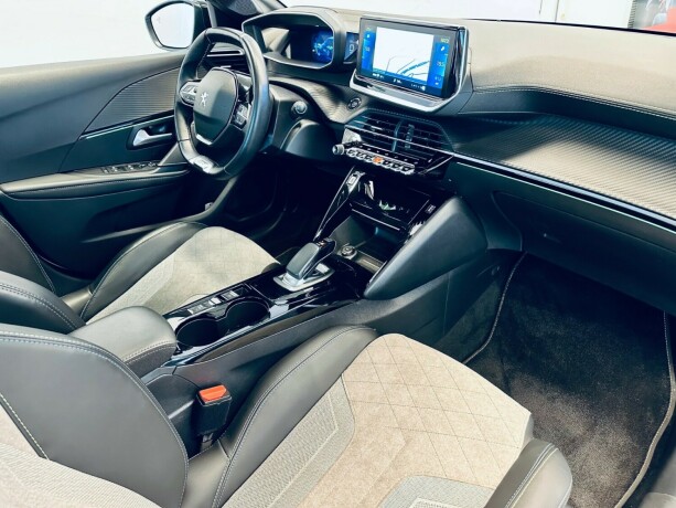 peugeot-208-elektrisitet-2021-big-14