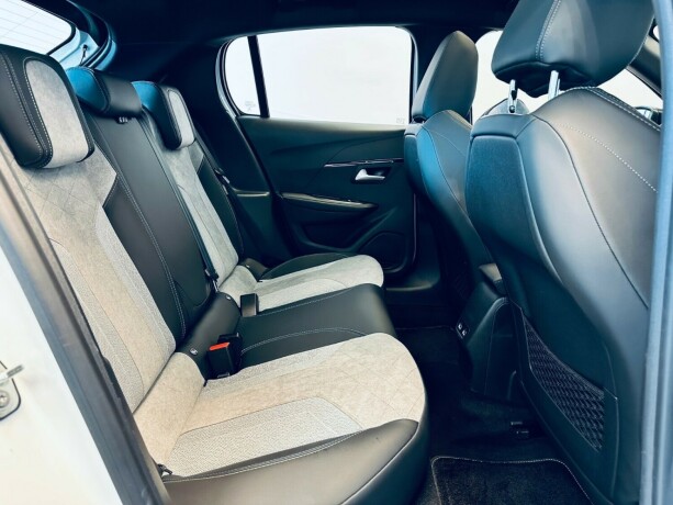 peugeot-208-elektrisitet-2021-big-17