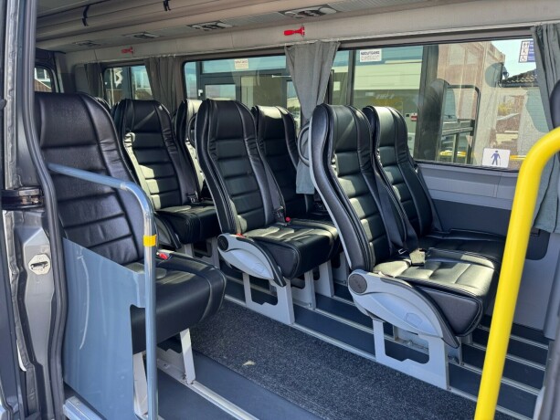 volkswagen-crafter-diesel-2016-big-12