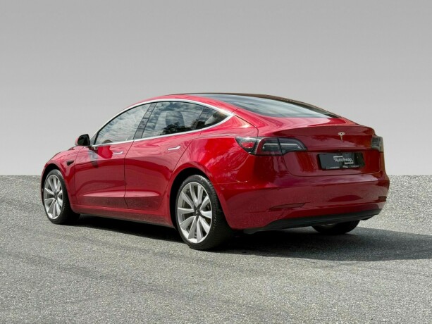 tesla-model-3-elektrisitet-2019-big-8