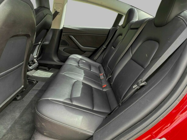 tesla-model-3-elektrisitet-2019-big-30