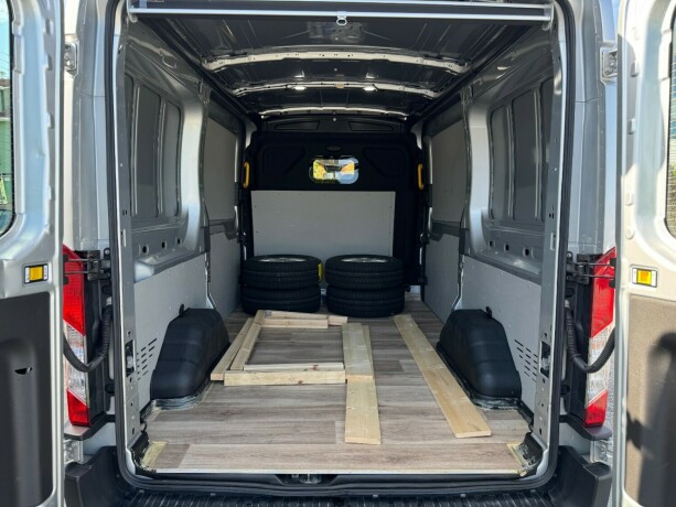 ford-transit-diesel-2019-big-16