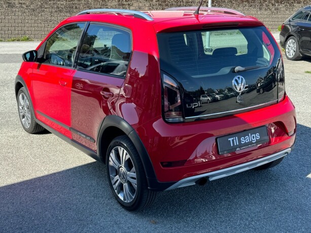 volkswagen-up-bensin-2018-big-5