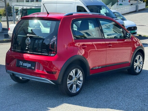 volkswagen-up-bensin-2018-big-4
