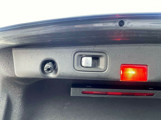 mercedes-benz-e-klasse-elektrisitetbensin-2017-big-27