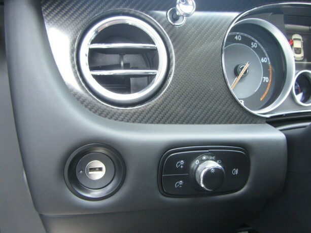 bentley-continental-bensin-2013-big-16