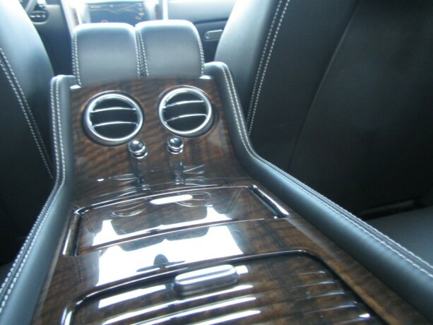 bentley-continental-bensin-2013-big-29