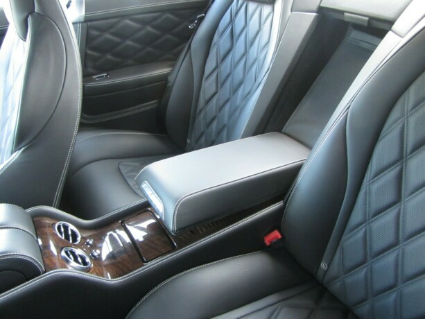 bentley-continental-bensin-2013-big-26