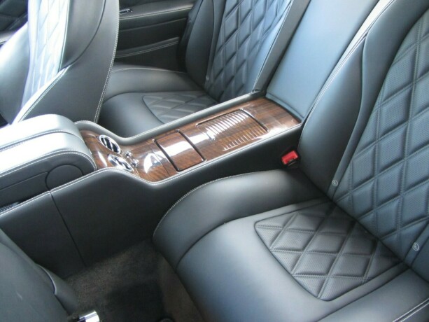 bentley-continental-bensin-2013-big-27