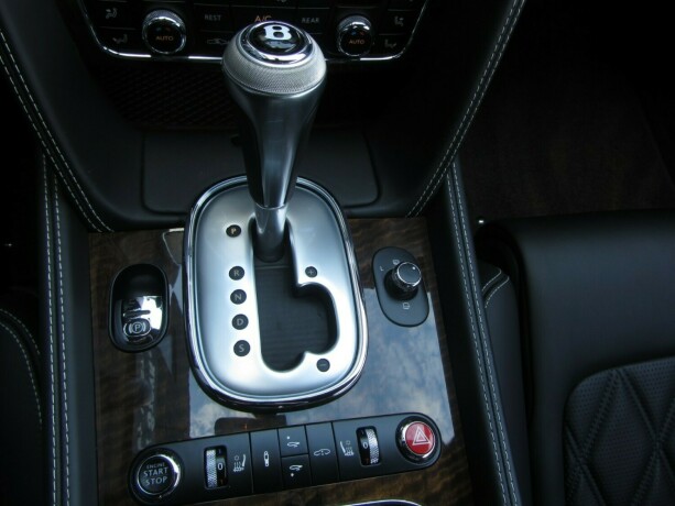 bentley-continental-bensin-2013-big-11