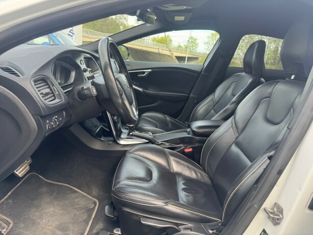 volvo-v40-diesel-2014-big-8