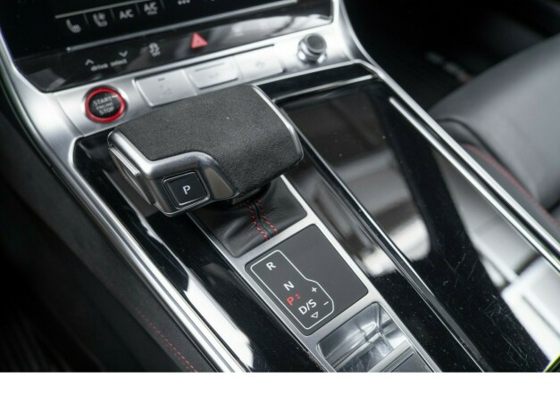 audi-rs6-elektrisitetbensin-2024-big-23