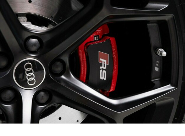 audi-rs6-elektrisitetbensin-2024-big-13