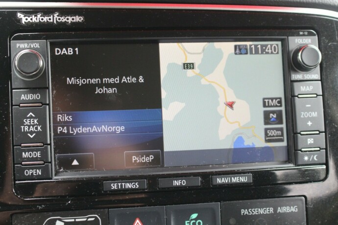 mitsubishi-outlander-bensin-2013-big-14