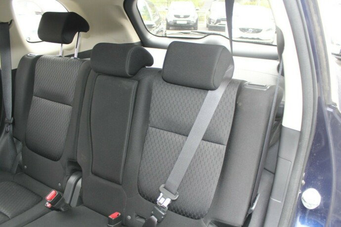 mitsubishi-outlander-bensin-2013-big-7