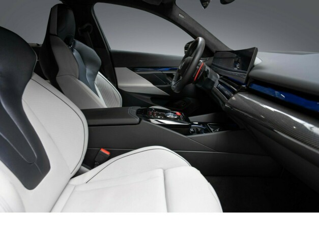 bmw-m5-elektrisitetbensin-2025-big-53