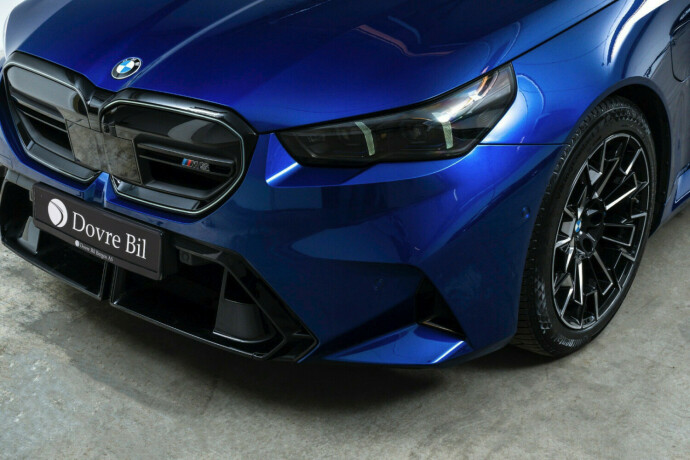 bmw-m5-elektrisitetbensin-2025-big-3