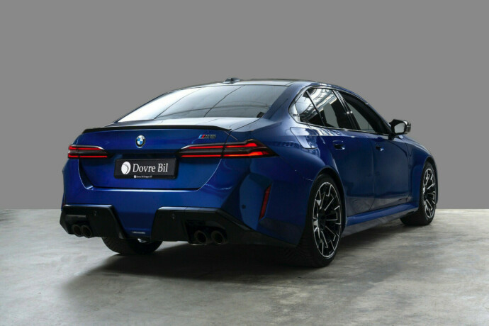 bmw-m5-elektrisitetbensin-2025-big-76