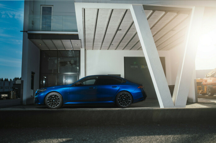 bmw-m5-elektrisitetbensin-2025-big-19