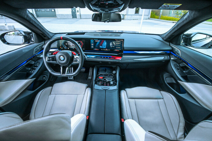 bmw-m5-elektrisitetbensin-2025-big-21