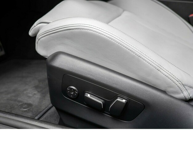 bmw-m5-elektrisitetbensin-2025-big-48