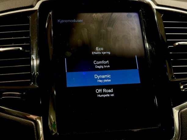 volvo-xc-90-diesel-2018-big-37