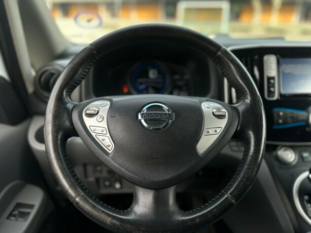 nissan-e-nv200-elektrisitet-2016-big-11